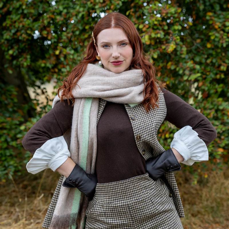 Soft Blanket Scarf with Contrast Edges Camel/Mint
